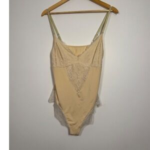 Romantic/Coquette  Minimalist Lace Trim Bodysuit Women Size Large Beige